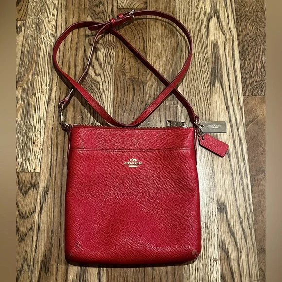 Coach Crossbody Mini Bag Purse Crossgrain Leather Dark Red Loved - Picture 9 of 9